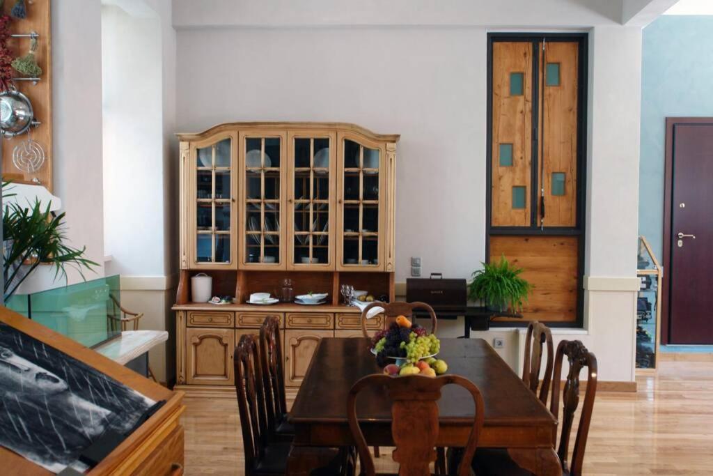 Unique - Spacious Studio With Rooftop / Thissio Ateny Zewnętrze zdjęcie